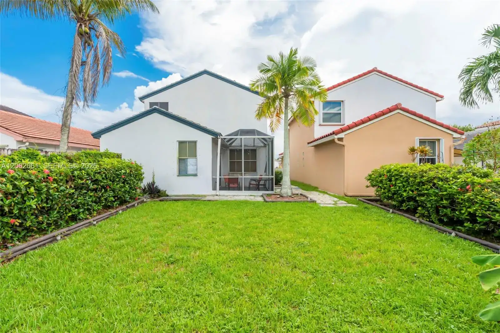 18451 NW 22nd St, Pembroke Pines FL 33029 photo 2