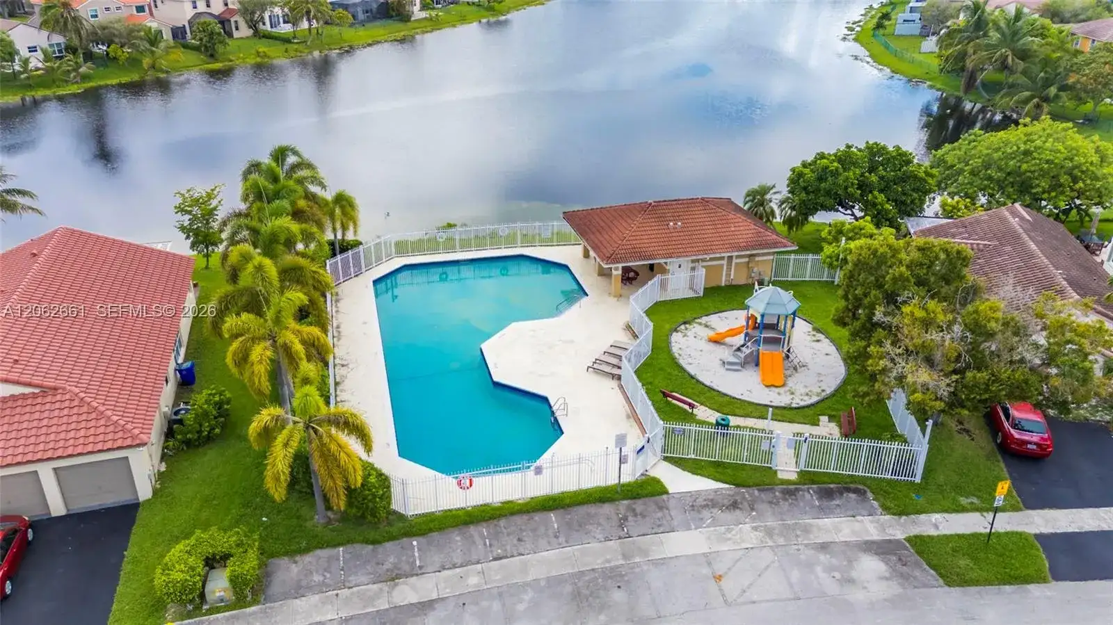 18451 NW 22nd St, Pembroke Pines FL 33029 photo 3