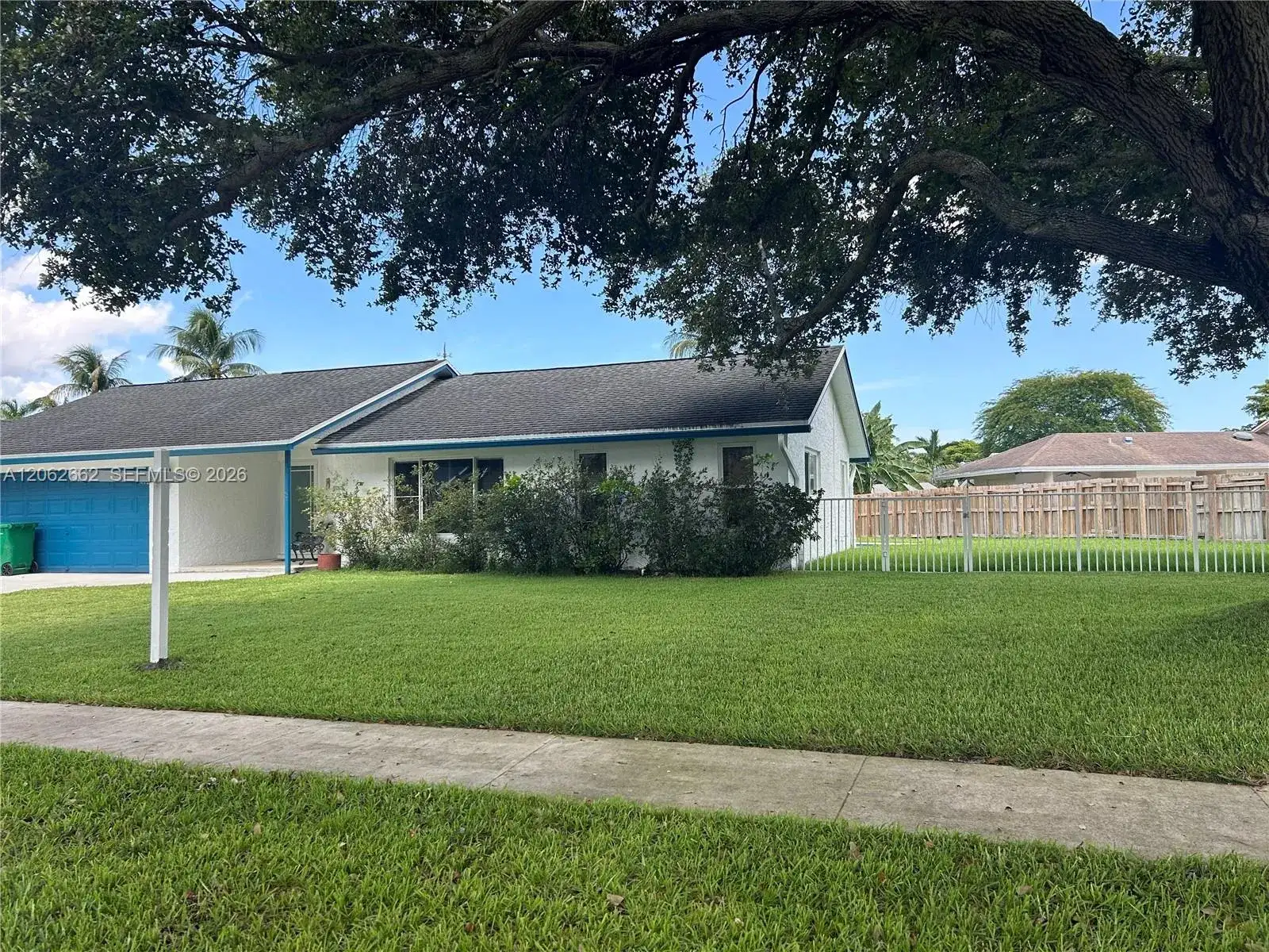 2760 SW 86th Way, Davie FL 33328 photo 2