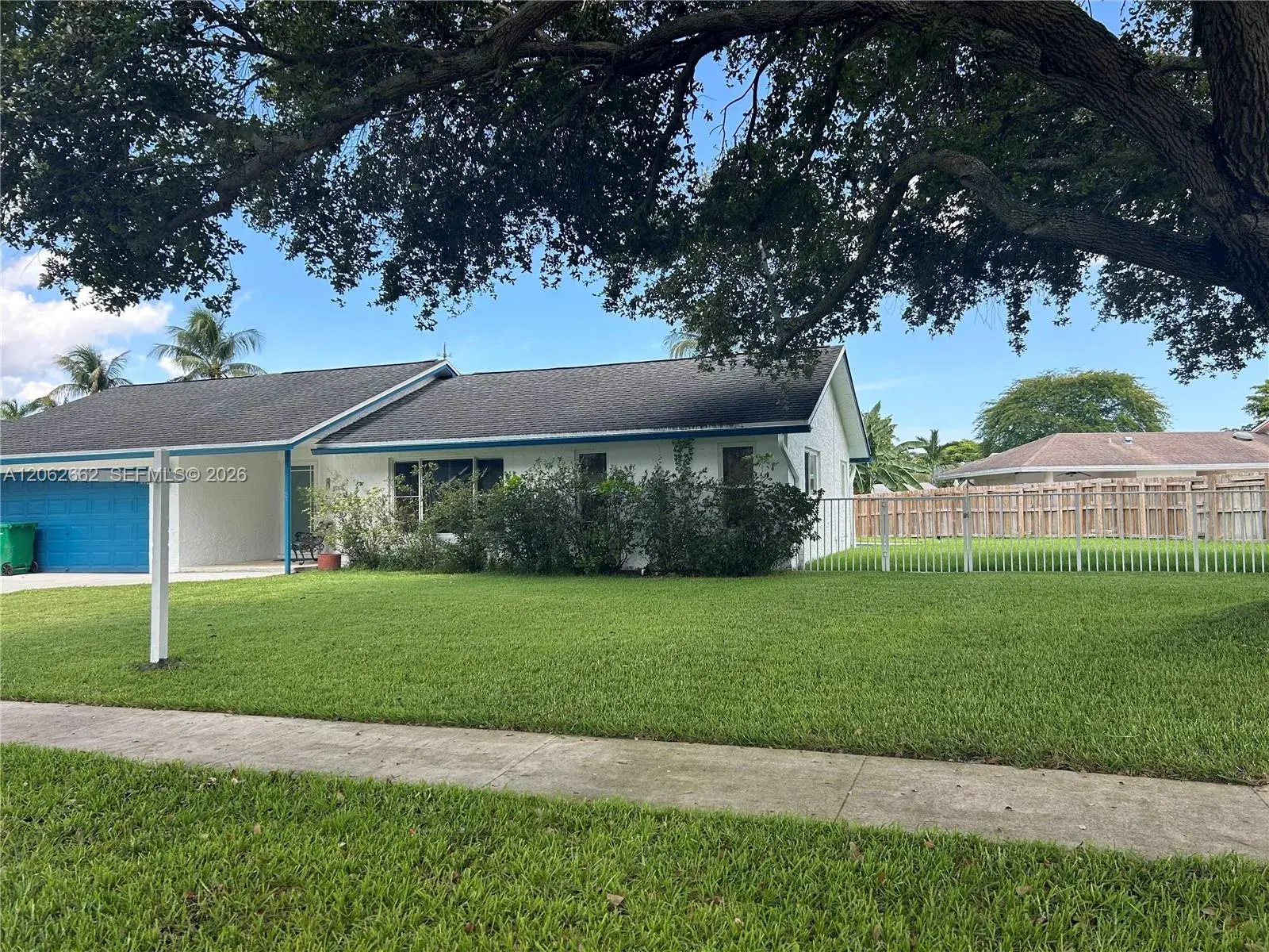2760 SW 86th Way, Davie FL 33328