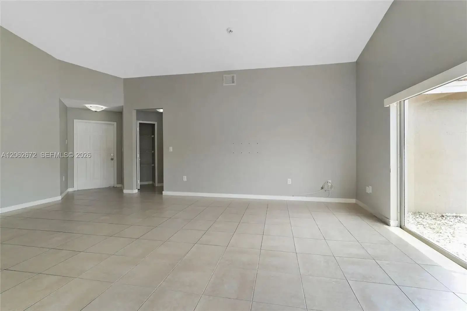 18946 NW 10th St, Pembroke Pines FL 33029 photo 3