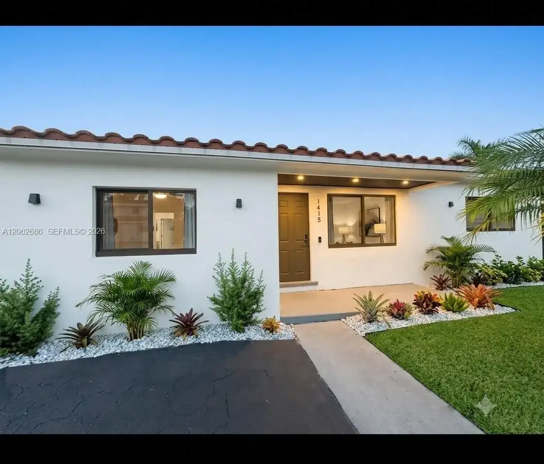 1415 Garfield St, Hollywood FL 33020