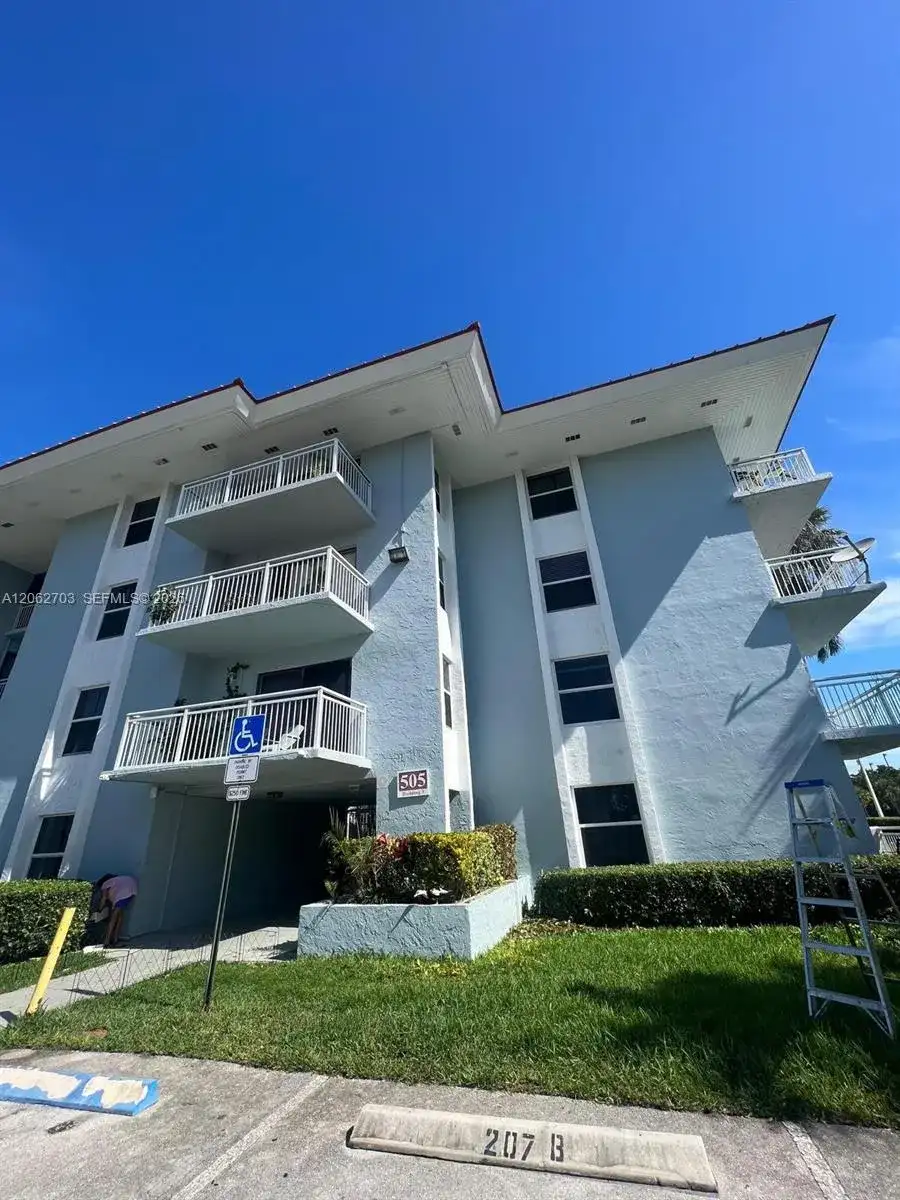 405 S Pine Island Rd # 401D, Plantation FL 33324 photo 5