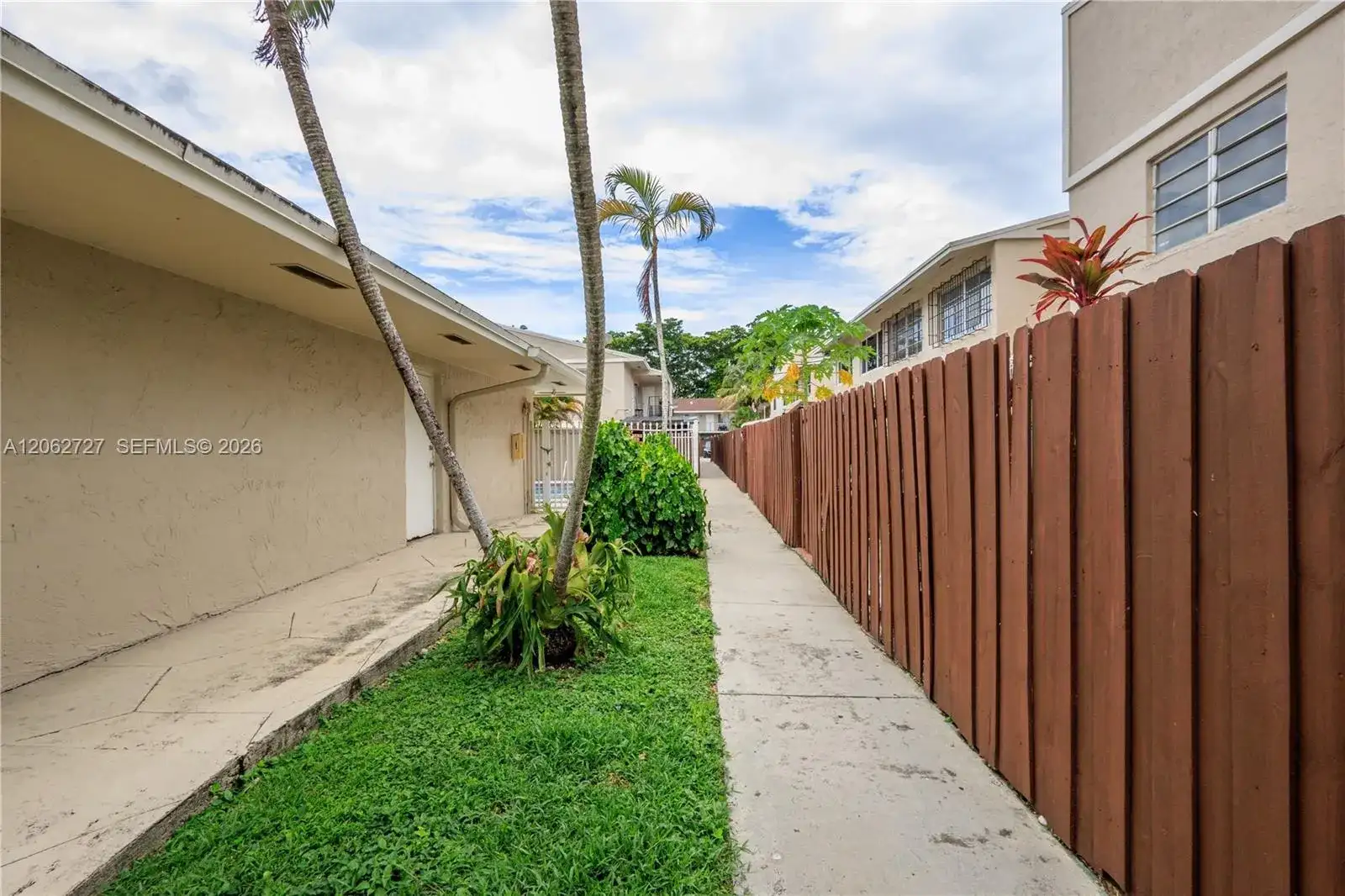 15680 SW 82nd Cir Ln # 8, Miami FL 33193 photo 4