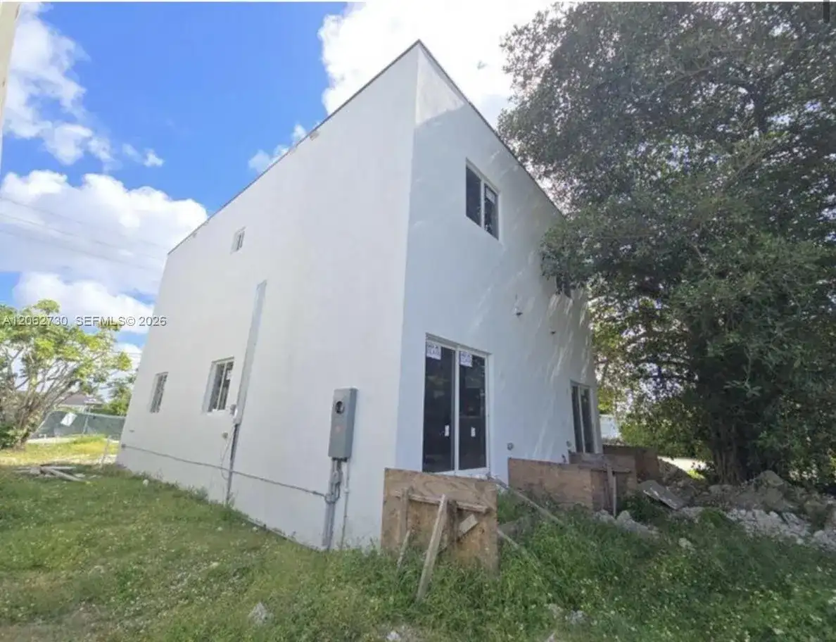 394 NE 174th St, North Miami Beach FL 33162 photo 3