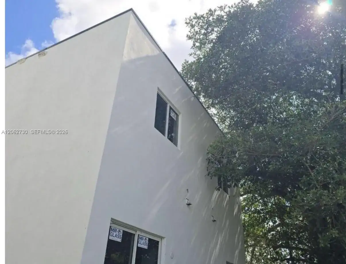 394 NE 174th St, North Miami Beach FL 33162 photo 4