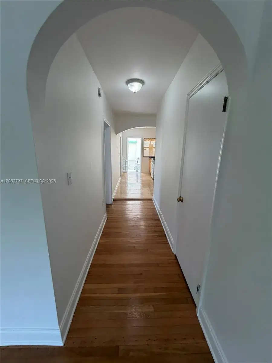 1027 Euclid Ave # 4, Miami Beach FL 33139 photo 3