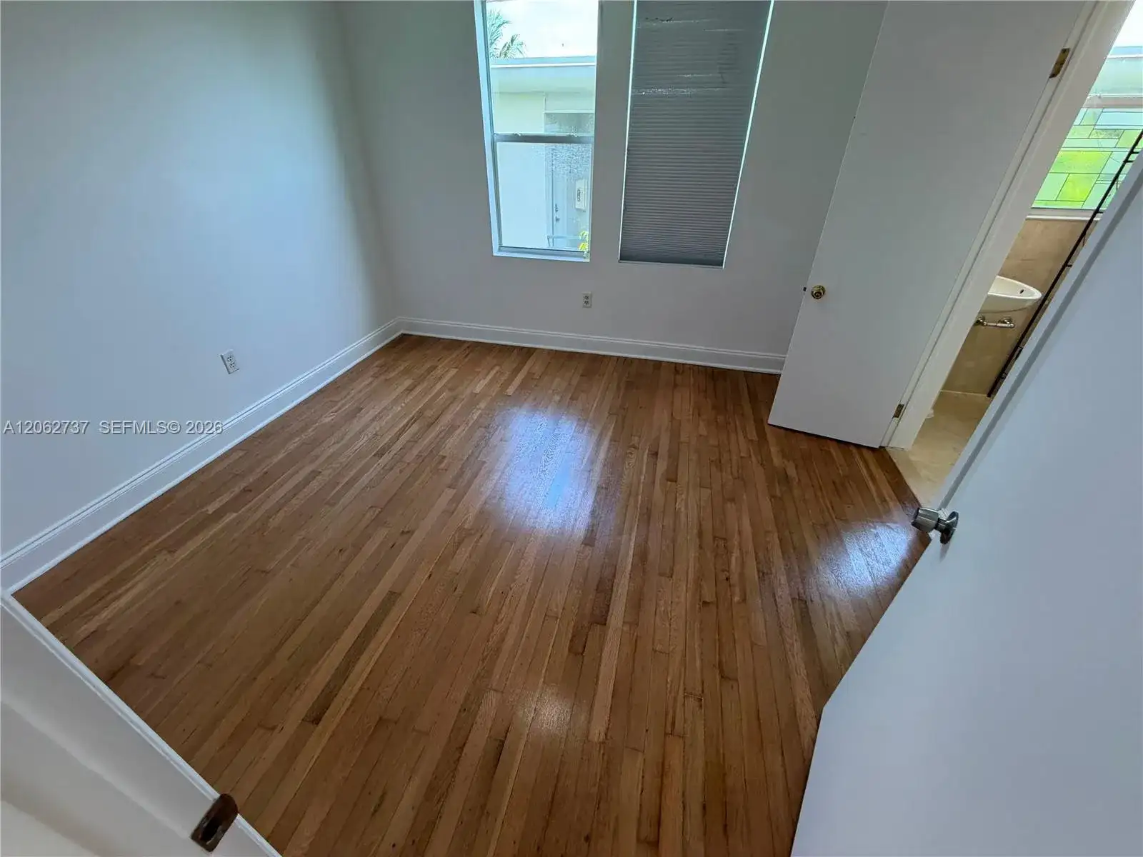 1027 Euclid Ave # 4, Miami Beach FL 33139 photo 4
