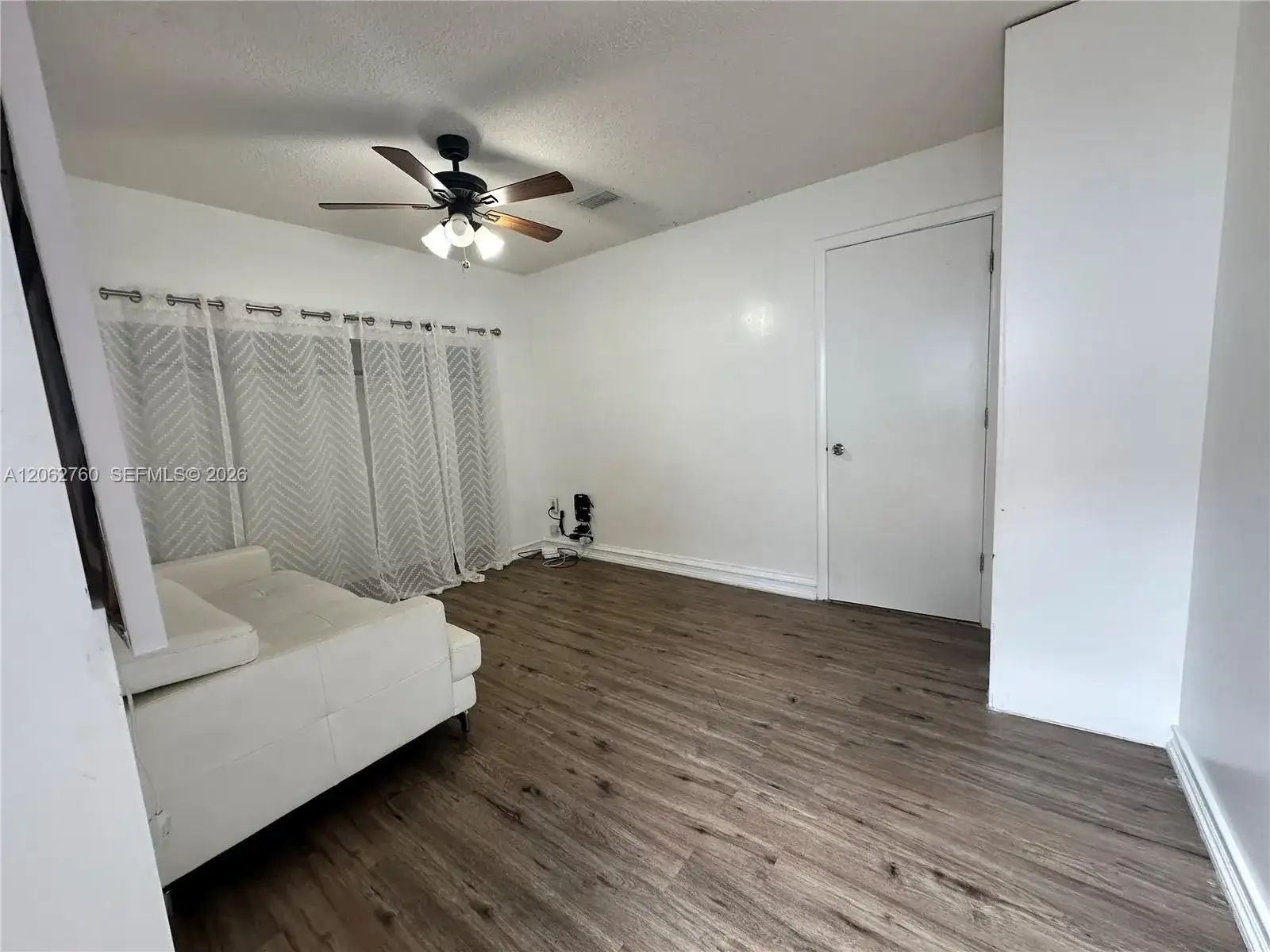 17843 NW 63rd Ct FRONT # 0, Hialeah FL 33015 photo 4