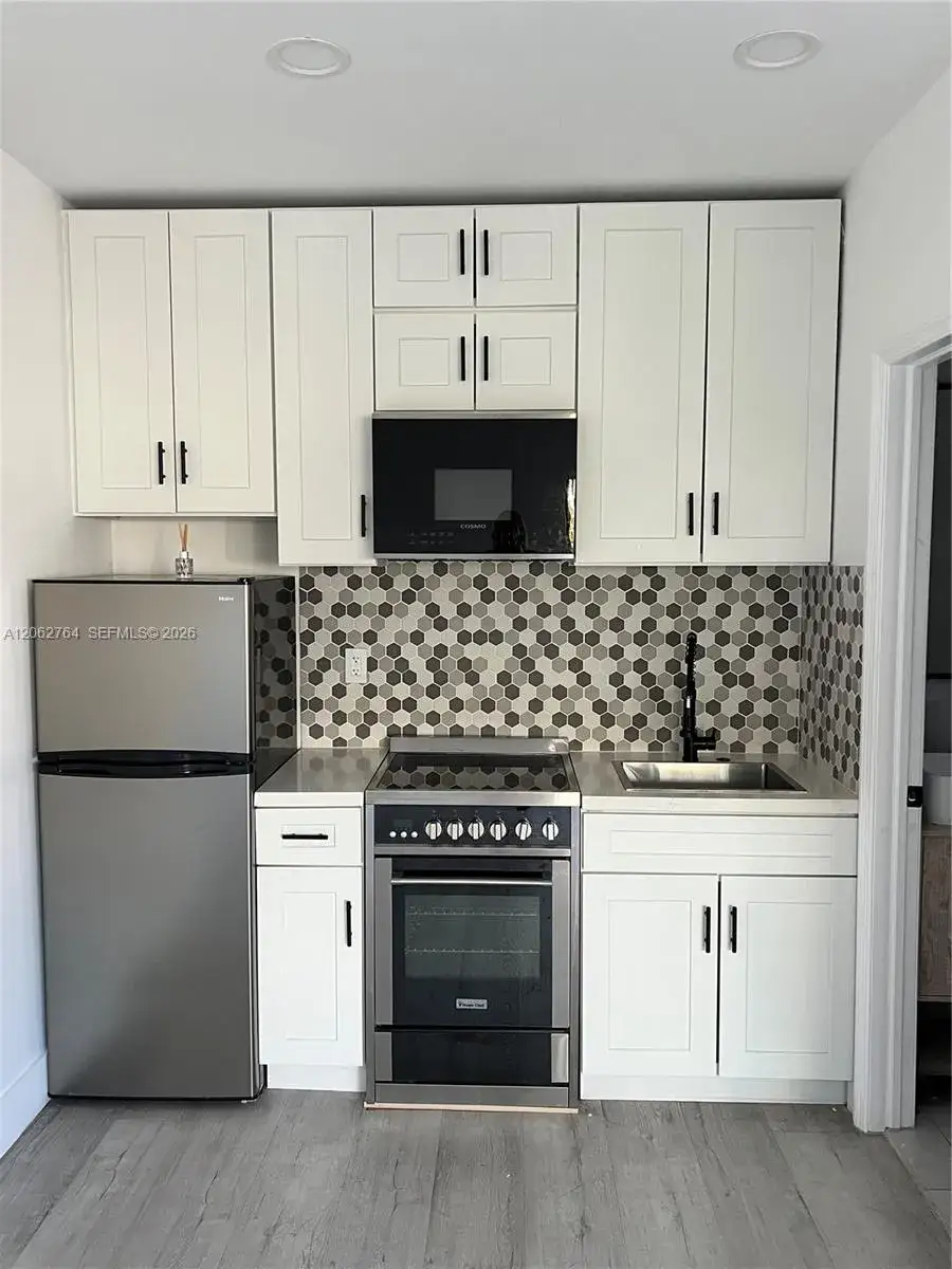 7128 Indian Creek Dr # 8, Miami Beach FL 33141