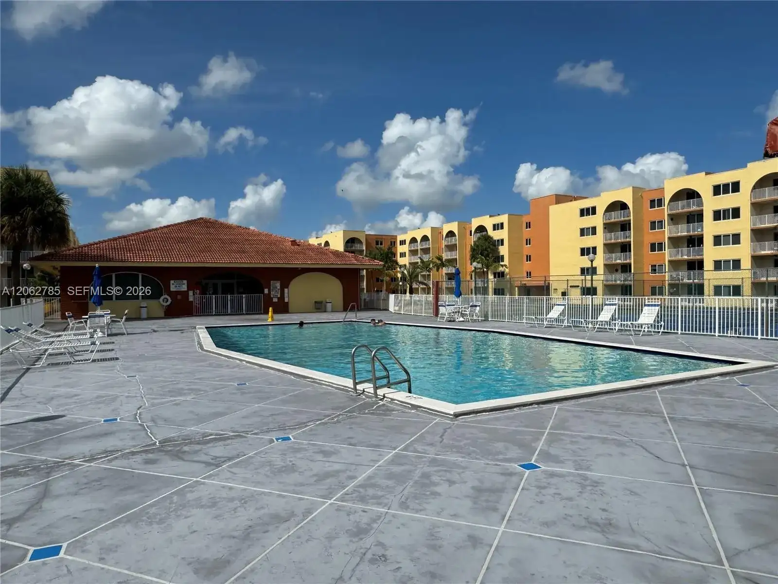 7010 NW 186th St # 418, Hialeah FL 33015 photo 2