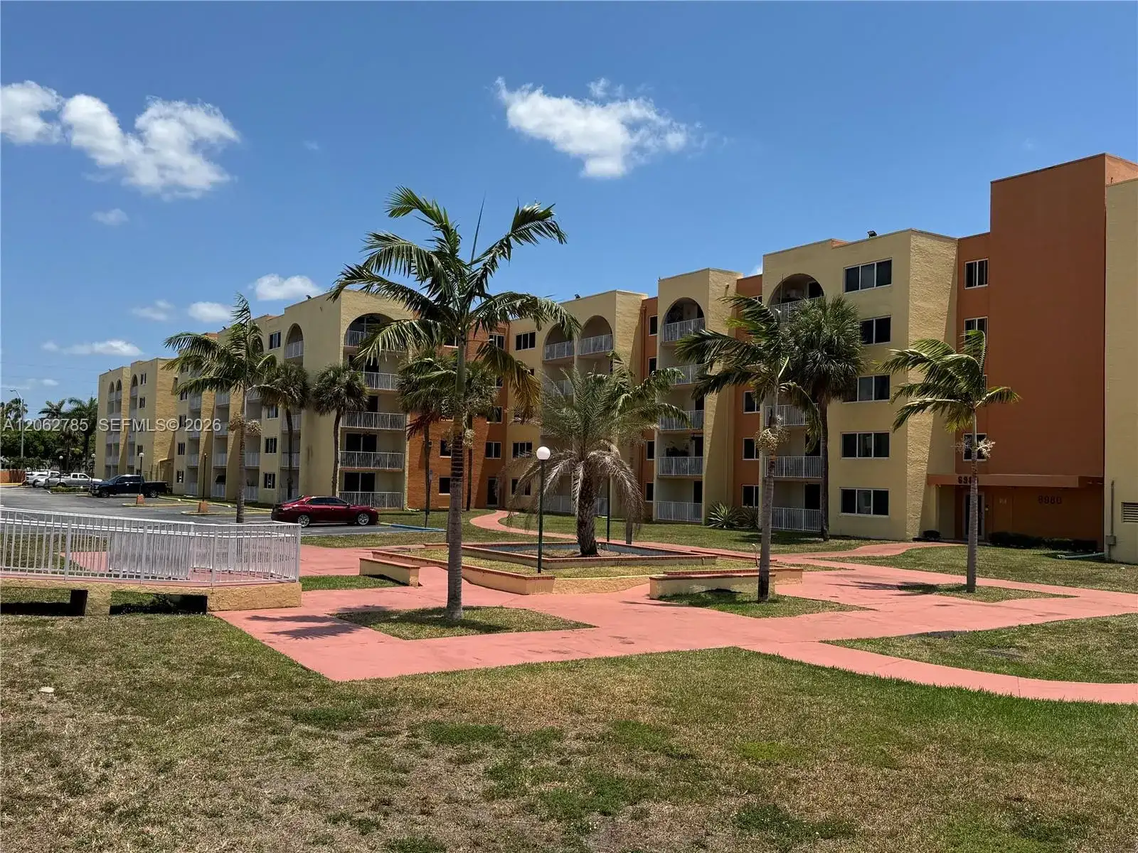 7010 NW 186th St # 418, Hialeah FL 33015 photo 4