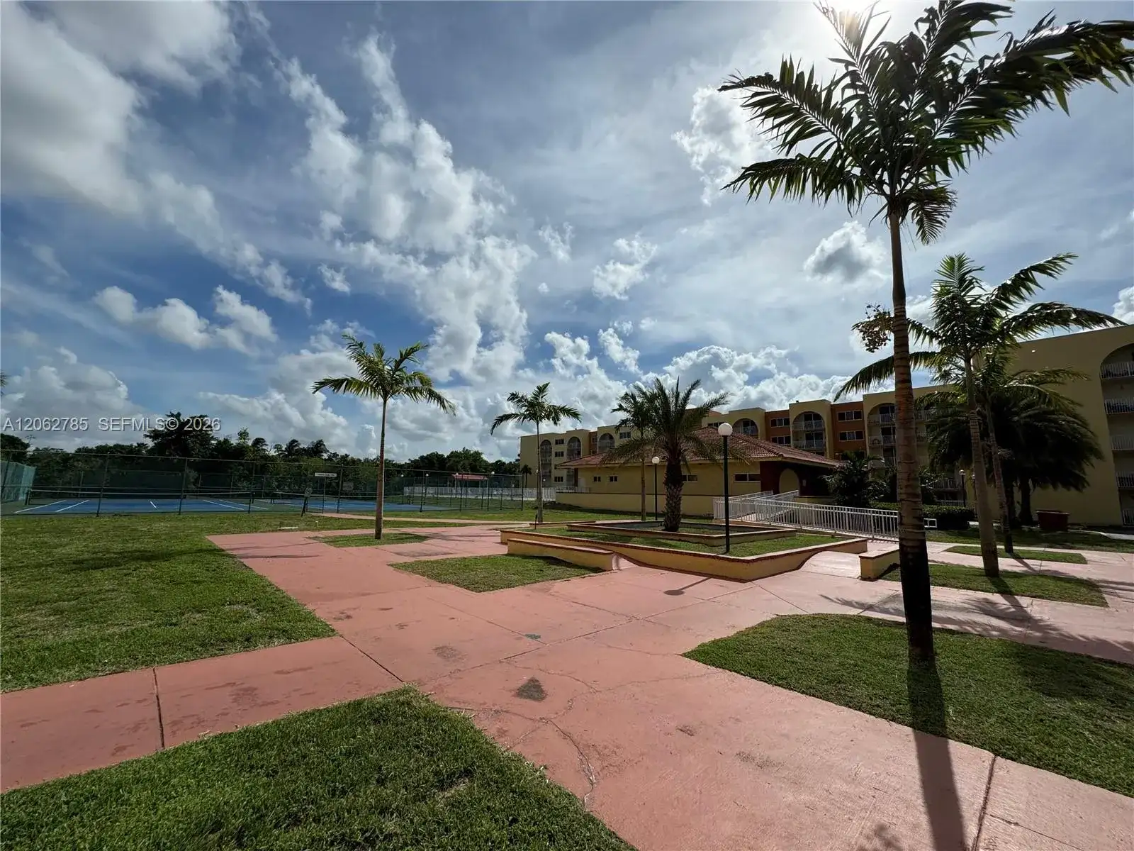 7010 NW 186th St # 418, Hialeah FL 33015 photo 5