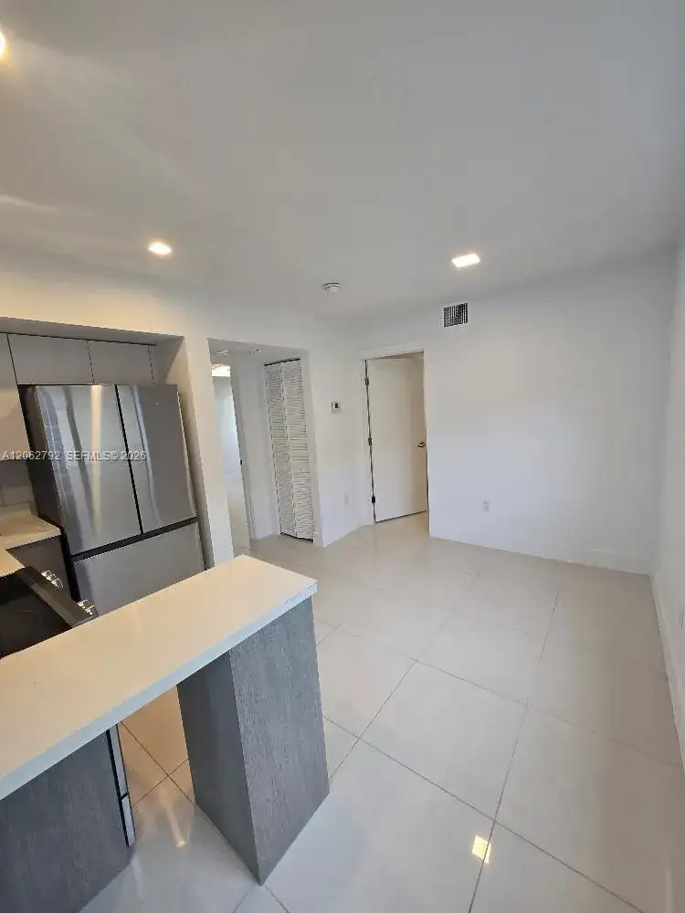 1971 Bay Dr # 110, Miami Beach FL 33141 photo 5