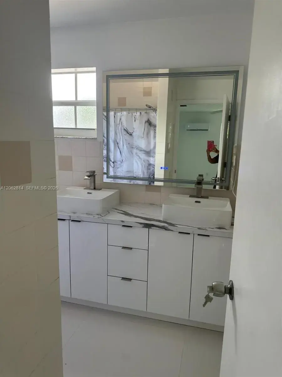 10935 SW 56th St # 0, Miami FL 33165 photo 4