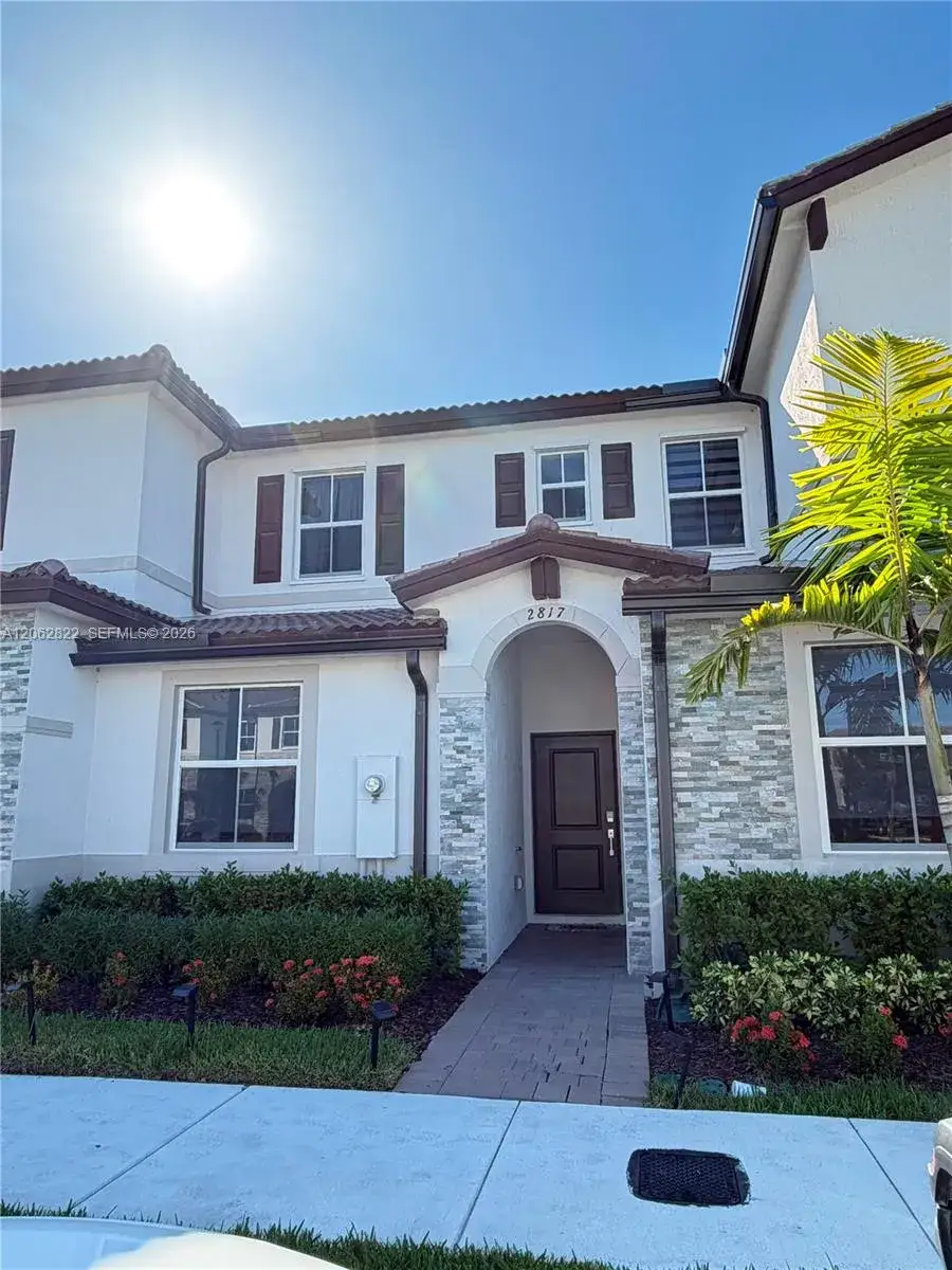2817 SE 26th Ave, Homestead FL 33035