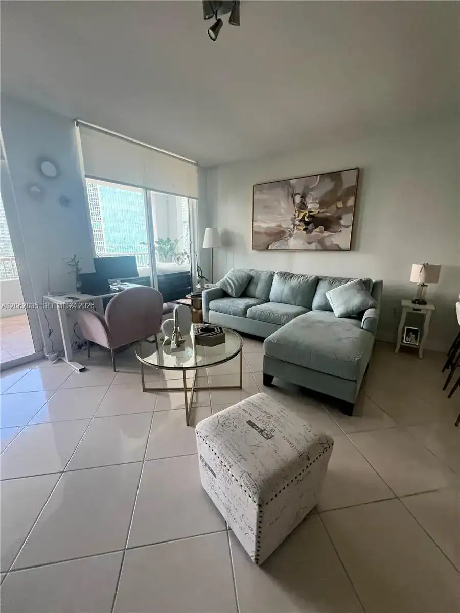 170 SE 14th St # 2007, Miami FL 33131 photo 5