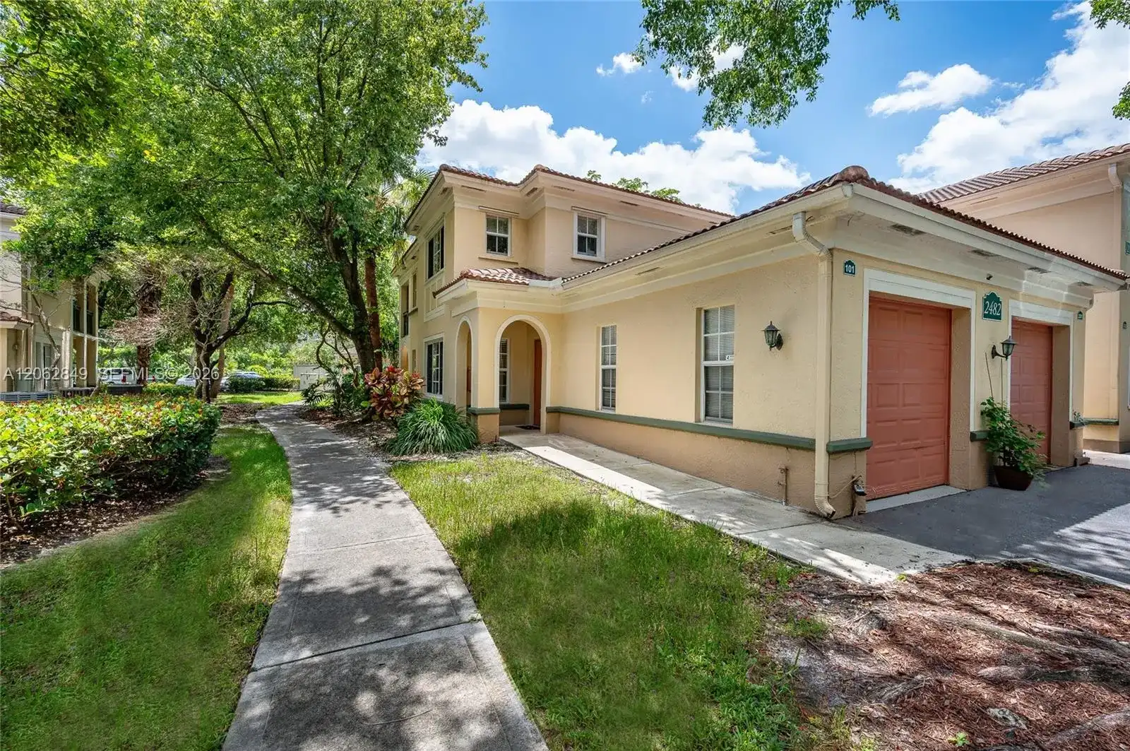 2482 Centergate Dr # 101, Miramar FL 33025