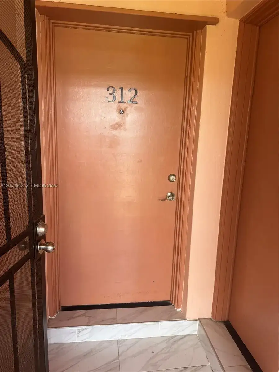 19001 NE 14th Ave # 312, Miami FL 33179 photo 2
