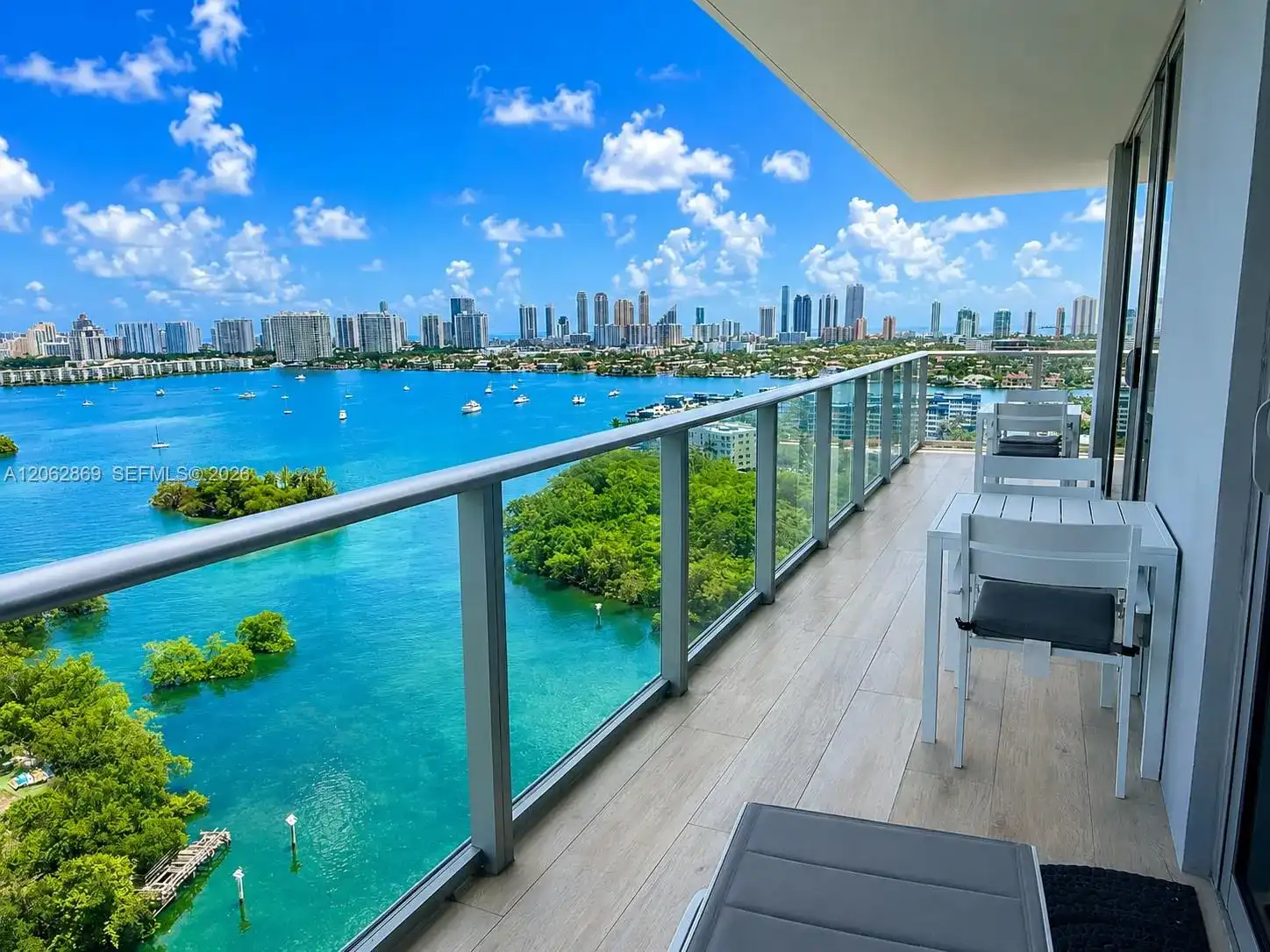 16385 Biscayne Blvd # 2007, North Miami Beach FL 33160