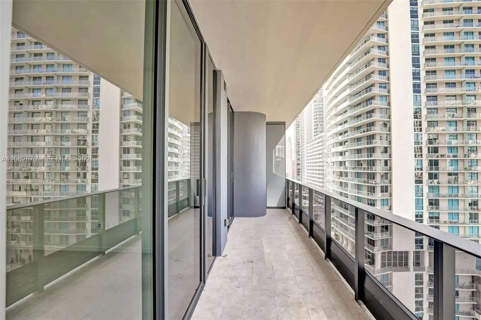 1000 Brickell Plaza # 1904, Miami FL 33131 photo 2