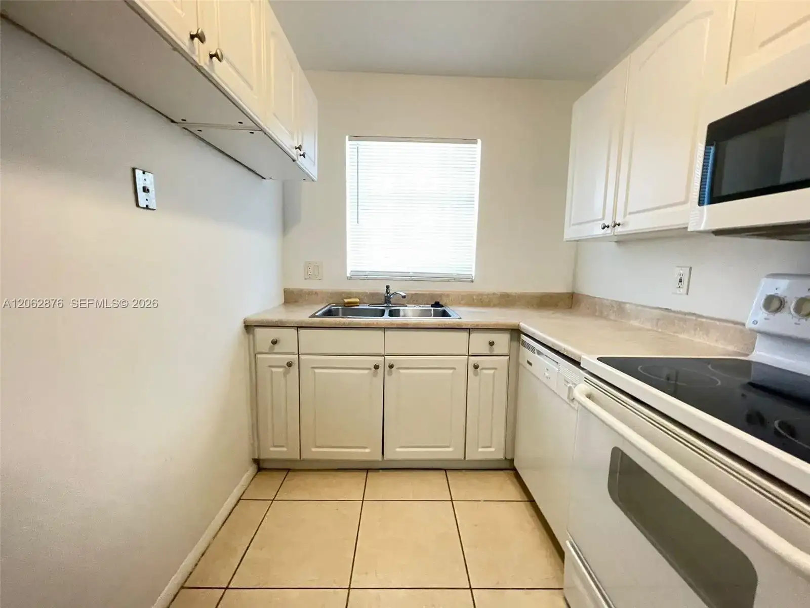 4951 Wedgewood Way # 6, West Palm Beach FL 33417 photo 4