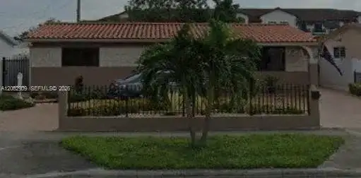 910 W 37th St, Hialeah FL 33012