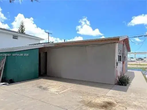 2991 NW 43rd Ter, Miami FL 33142 photo 4