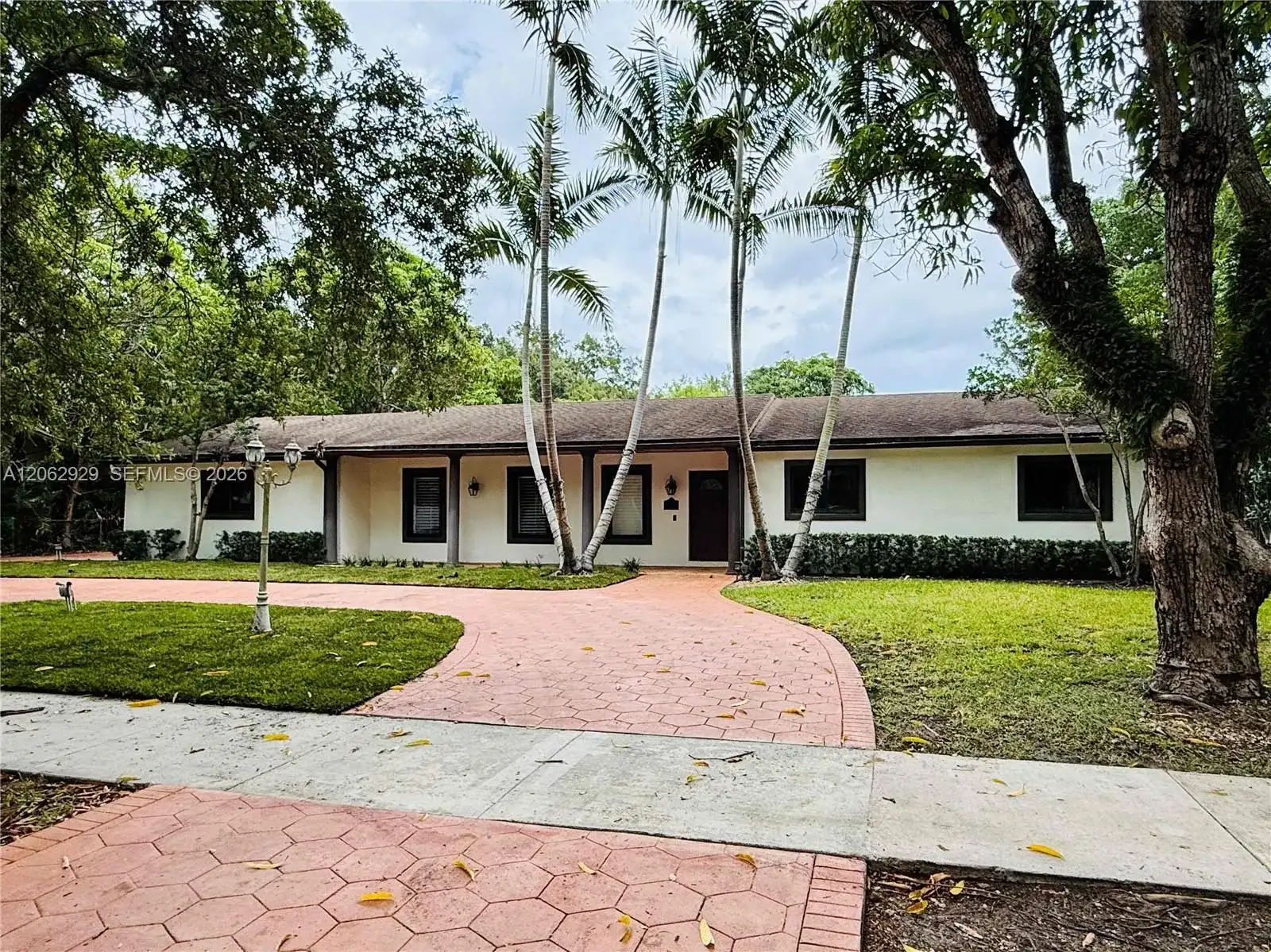 15221 SW 82nd Ave, Palmetto Bay FL 33157