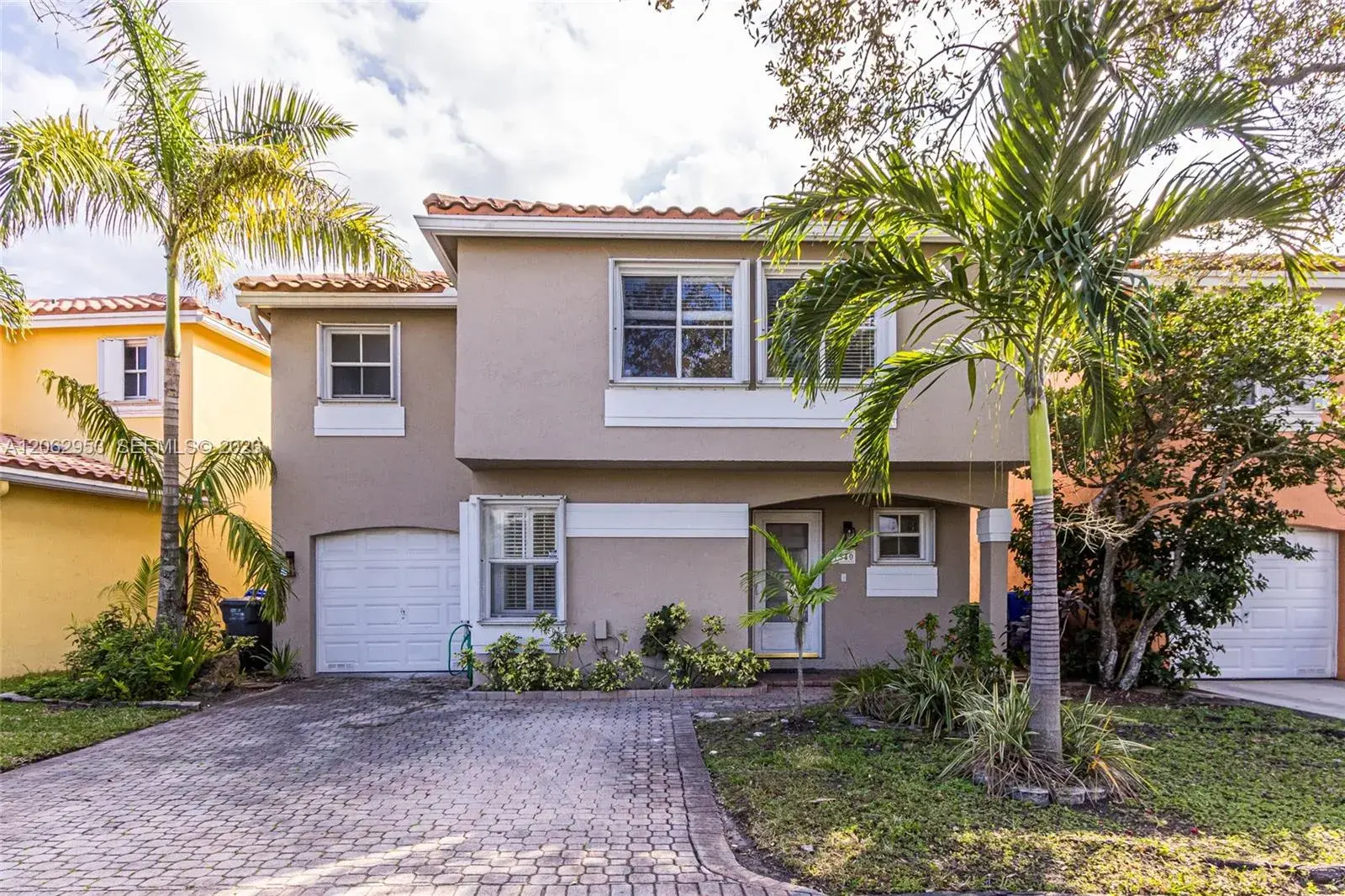 1540 N Trafalgar Cir, Hollywood FL 33020
