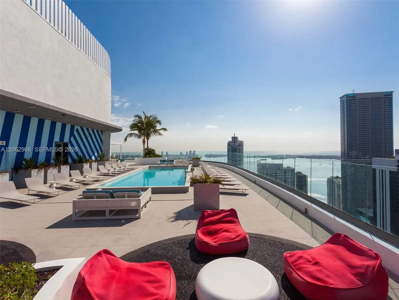 55 SW 9th St # 3507, Miami FL 33130 photo 3