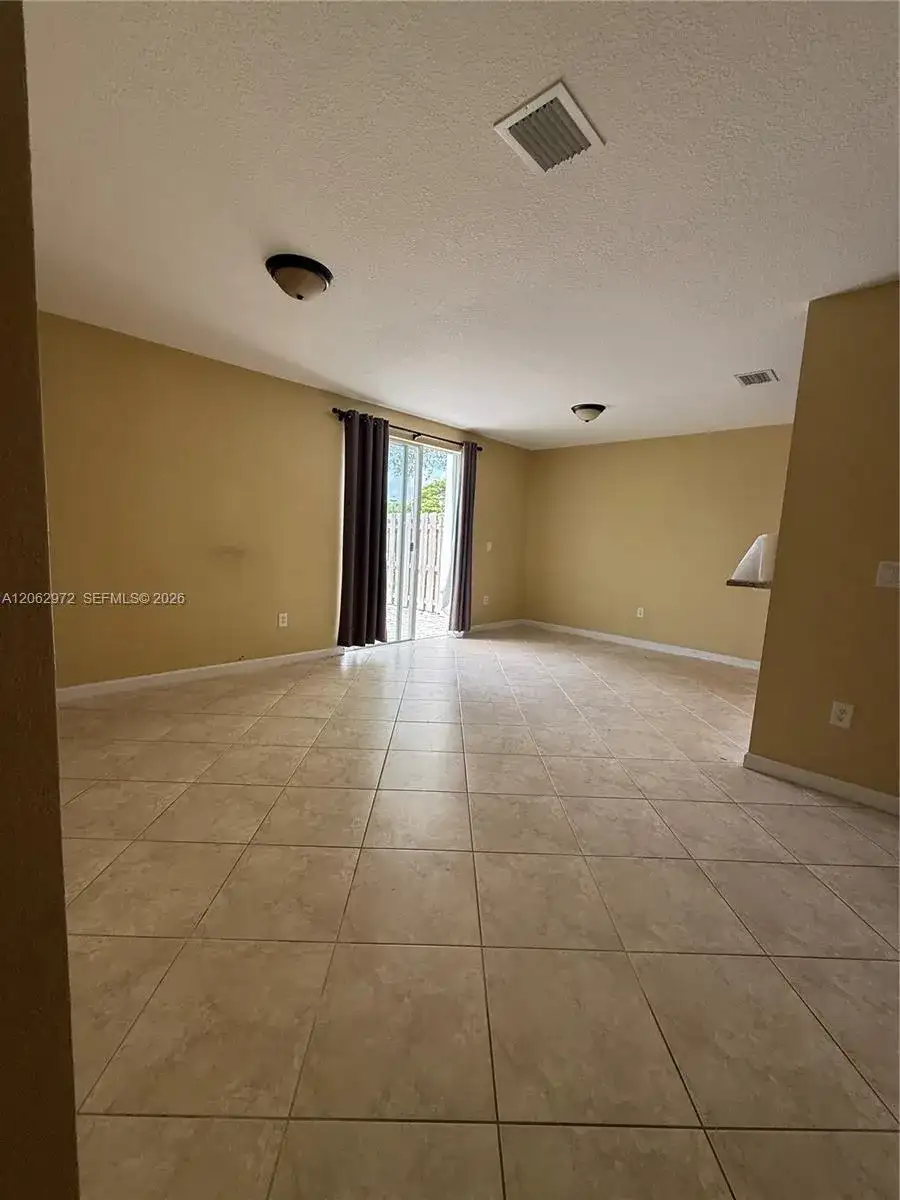 3064 SE 1st Dr # 7, Homestead FL 33033 photo 2