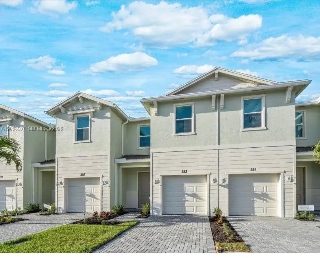 223 SE Woodbark St # 223, Port St. Lucie FL 34984 photo 2