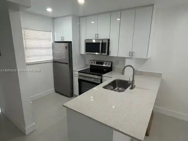 8951 SW 72nd St # 102, Miami FL 33173 photo 5