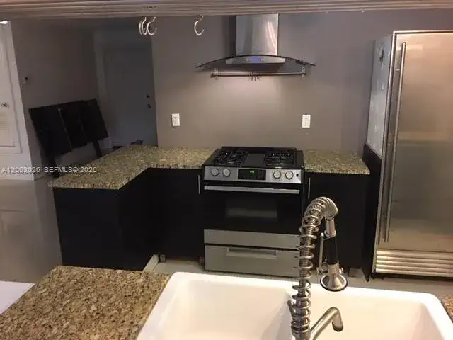 7521 NW 23rd St, Sunrise FL 33313 photo 2