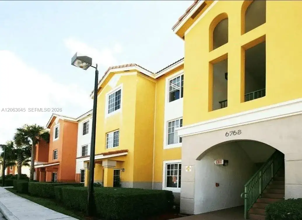 6768 Heritage Grande # 208, Boynton Beach FL 33437 photo 2