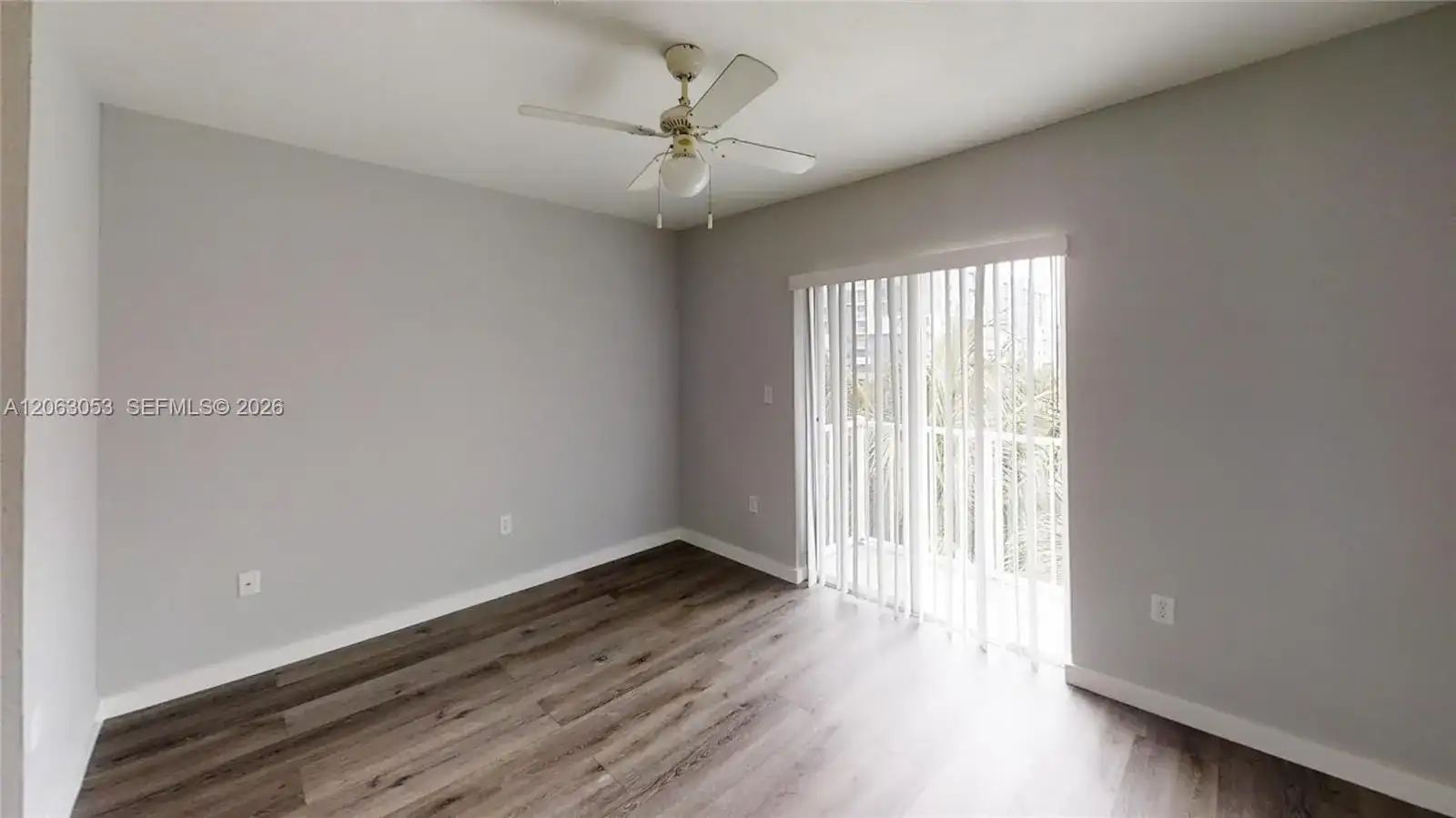 2084 NE 167th St # 102, North Miami Beach FL 33162 photo 3