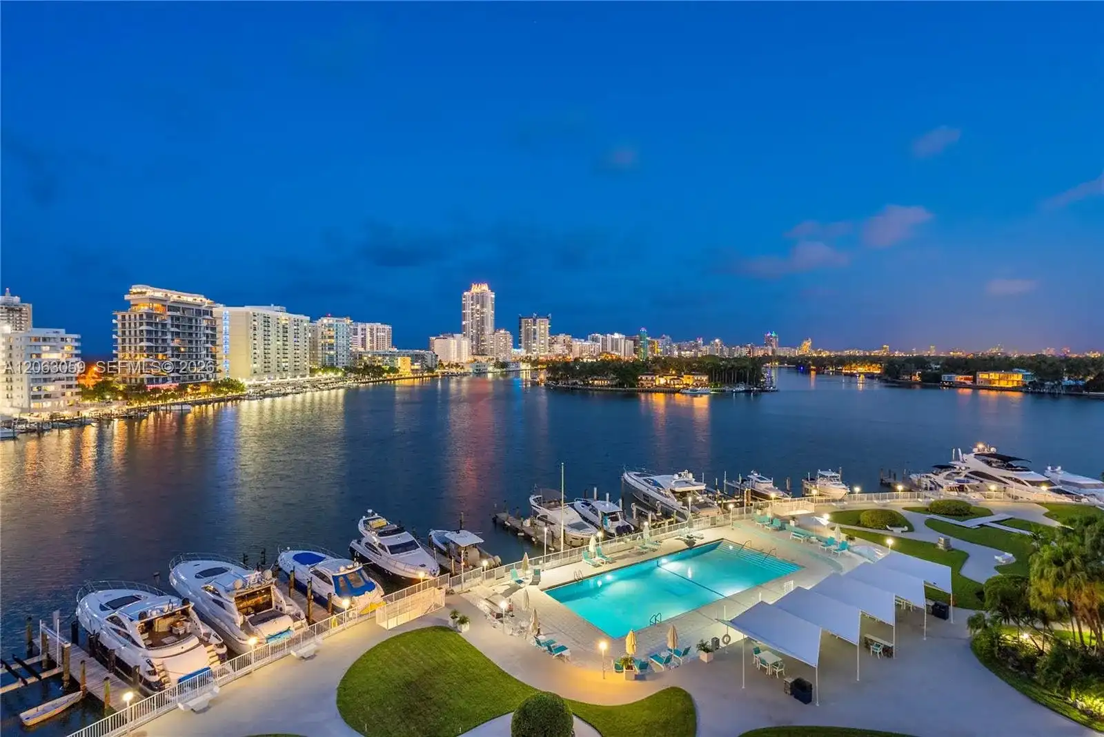 900 Bay Dr, Miami Beach FL 33141