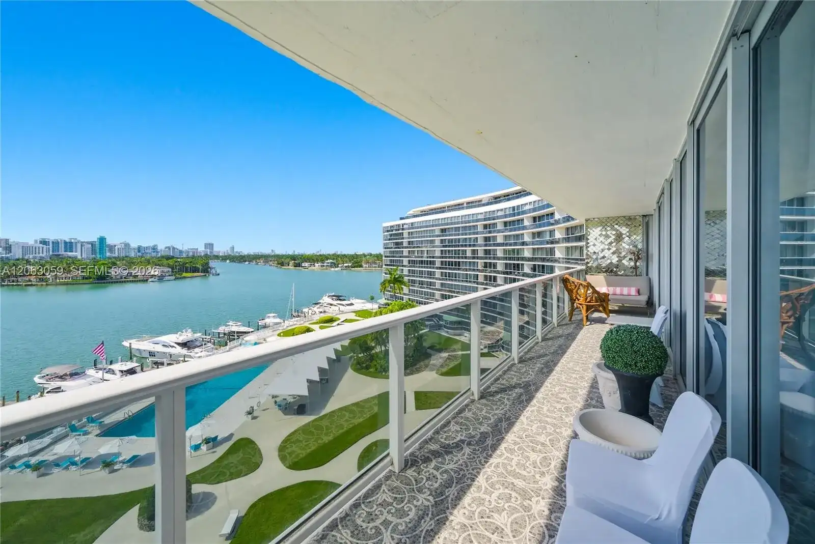 900 Bay Dr, Miami Beach FL 33141 photo 3