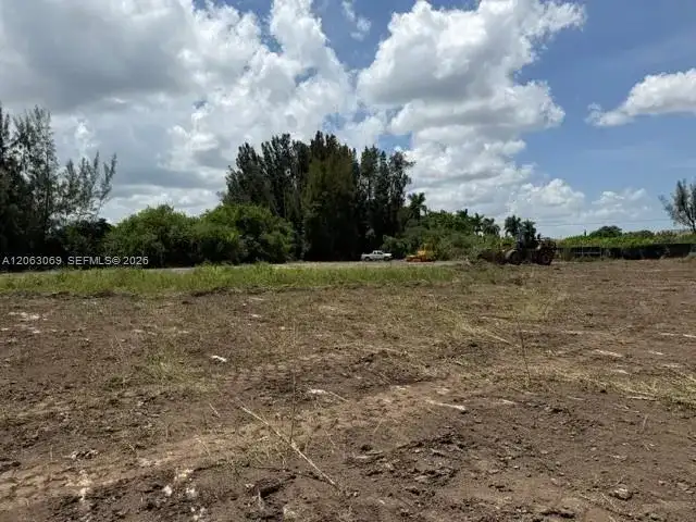 13105 SW 199th Ave, Miami FL 33177 photo 3