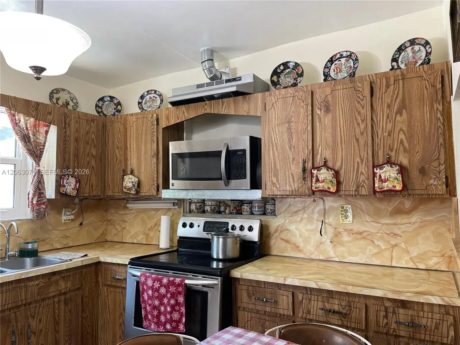 1085 NW 26th St, Miami FL 33127 photo 5