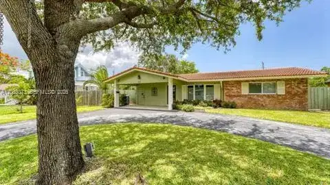 112 NE 10th Ave # 0, Pompano Beach FL 33060 photo 2
