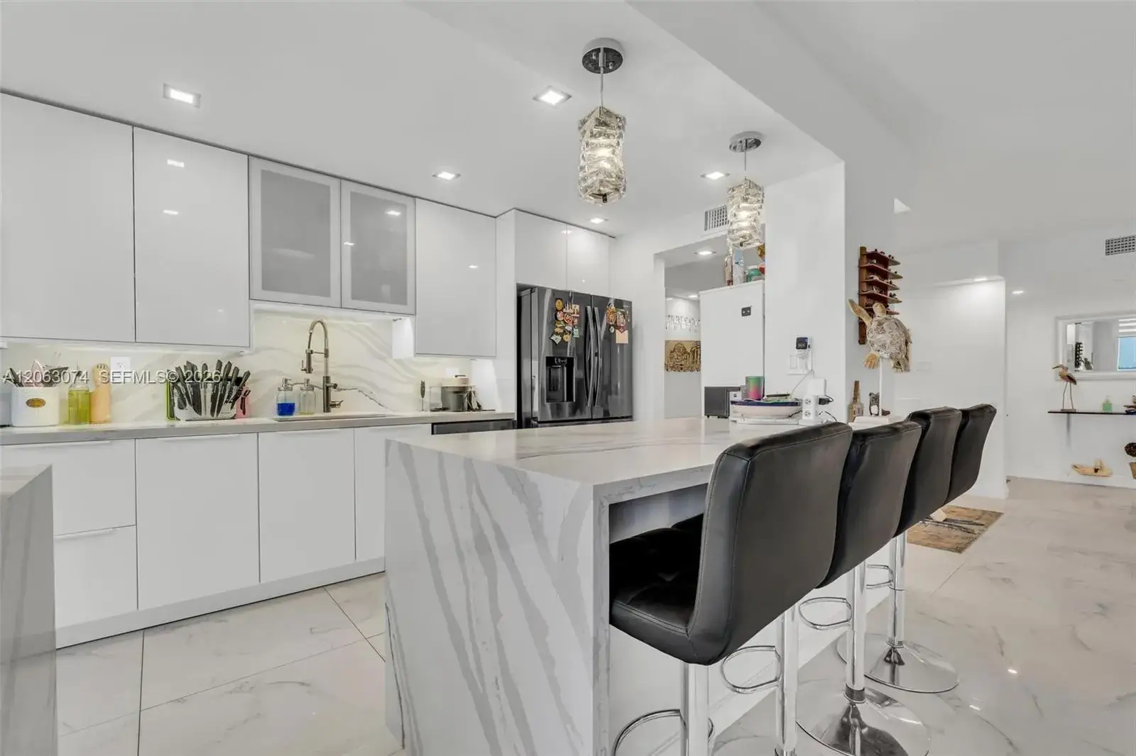 18071 Biscayne Blvd # 901, Aventura FL 33160