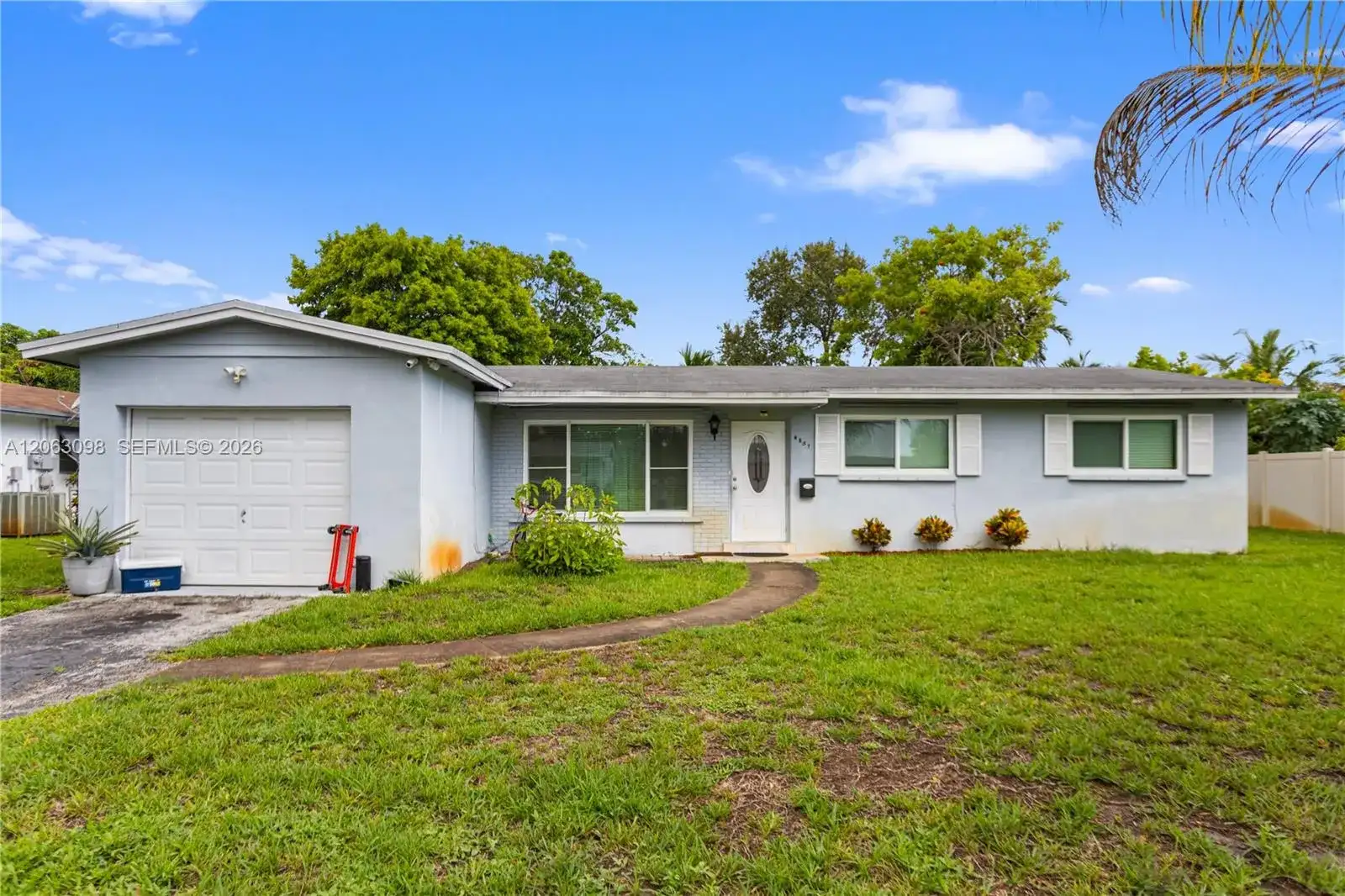4857 NW 8th Ct, Plantation FL 33317 photo 2