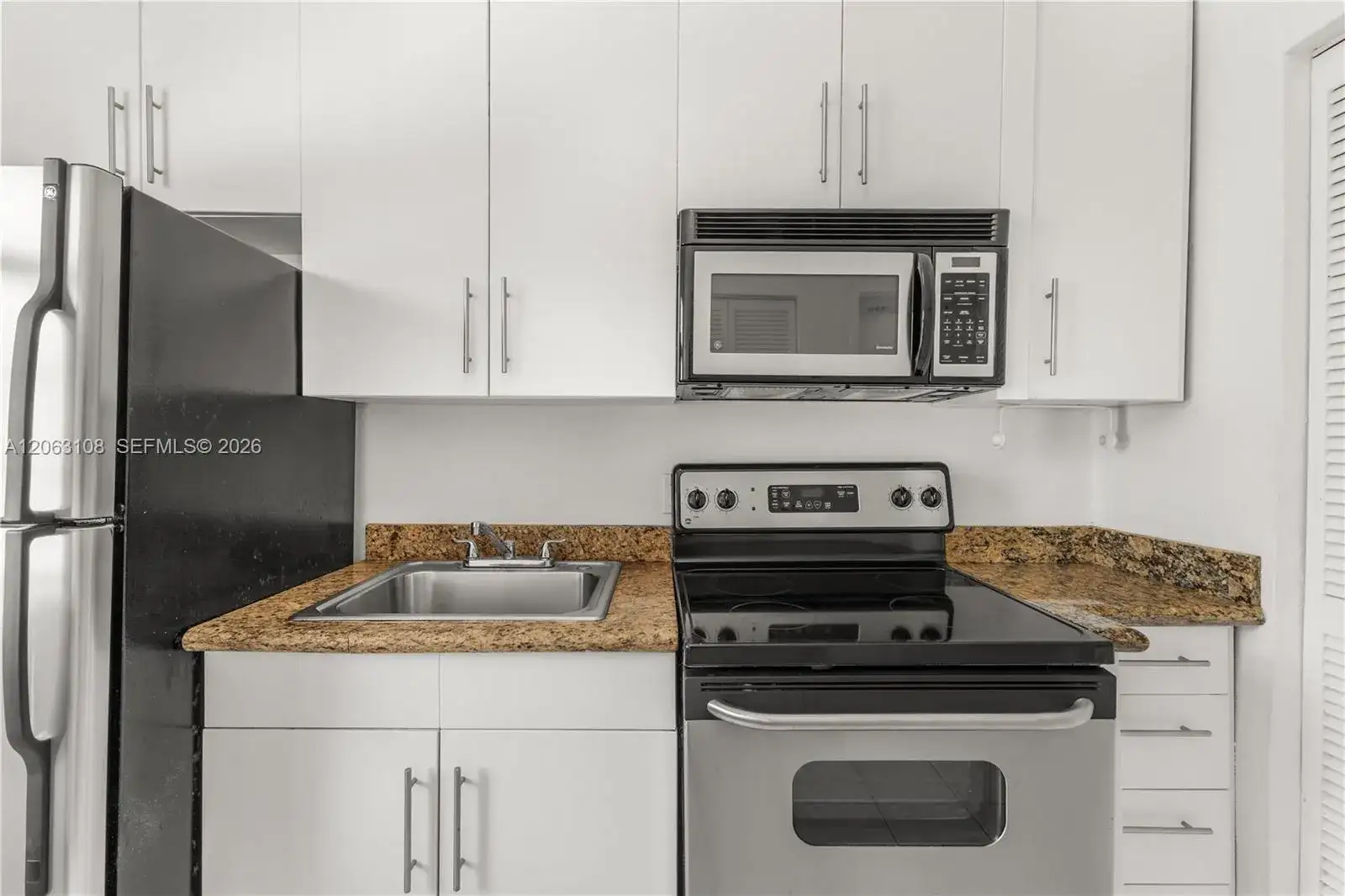 1241 14th St # 9, Miami Beach FL 33139 photo 2