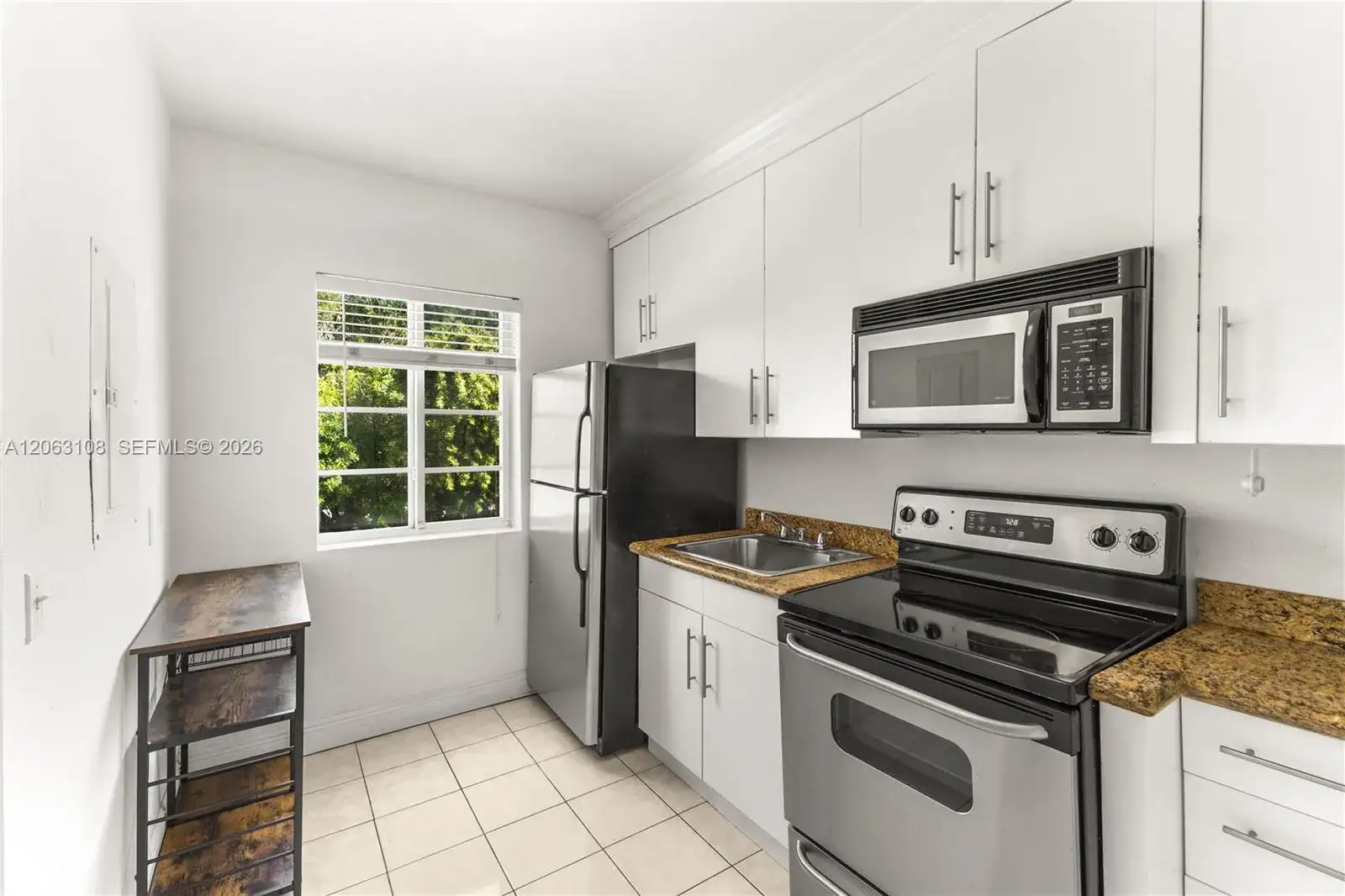 1241 14th St # 9, Miami Beach FL 33139 photo 3