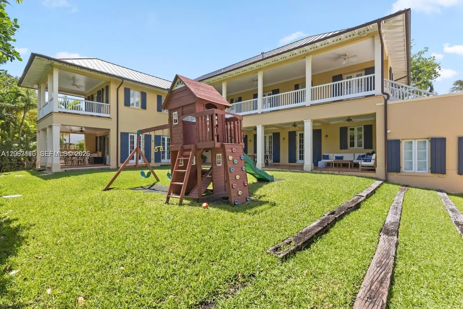 685 Harbor Ln, Key Biscayne FL 33149 photo 3