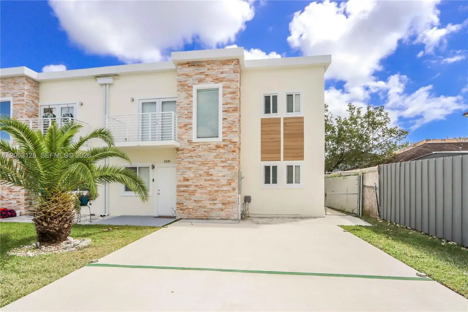 26181 SW 135th Ct, Homestead FL 33032 photo 2