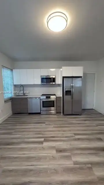 729 MERIDIAN AV # 8, Miami Beach FL 33139 photo 4