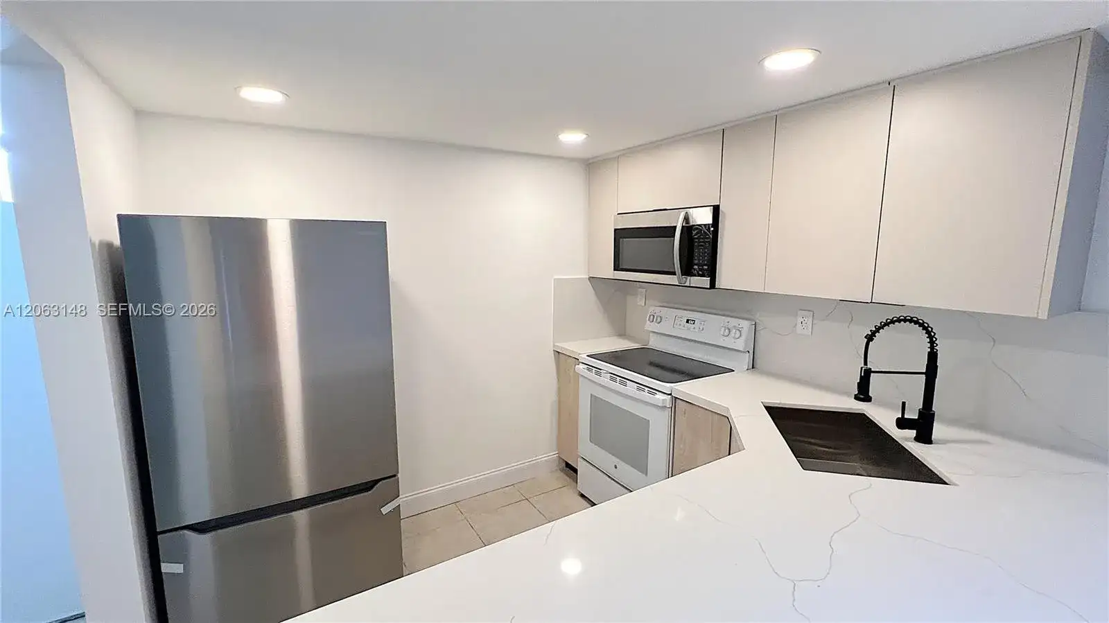 801 NW 47th Ave # 121W, Miami FL 33126 photo 3